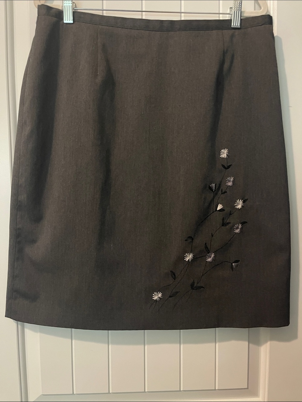 Worthington Black Pencil Skirt with Floral Embroidery